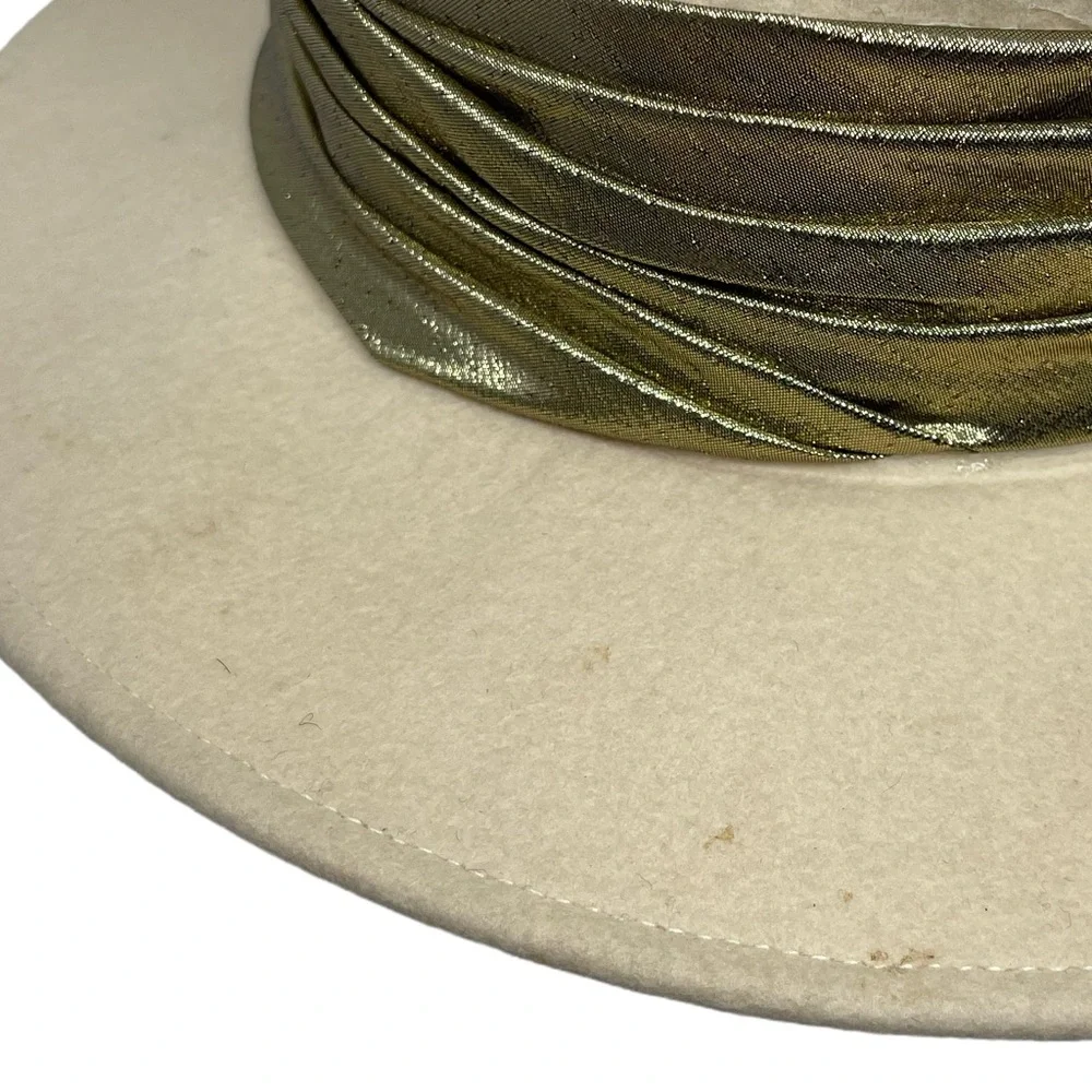 Vintage Michael Howard Designer Hat Cream 100% Wool Felt Hat With Gold Details - Picture 4 of 10